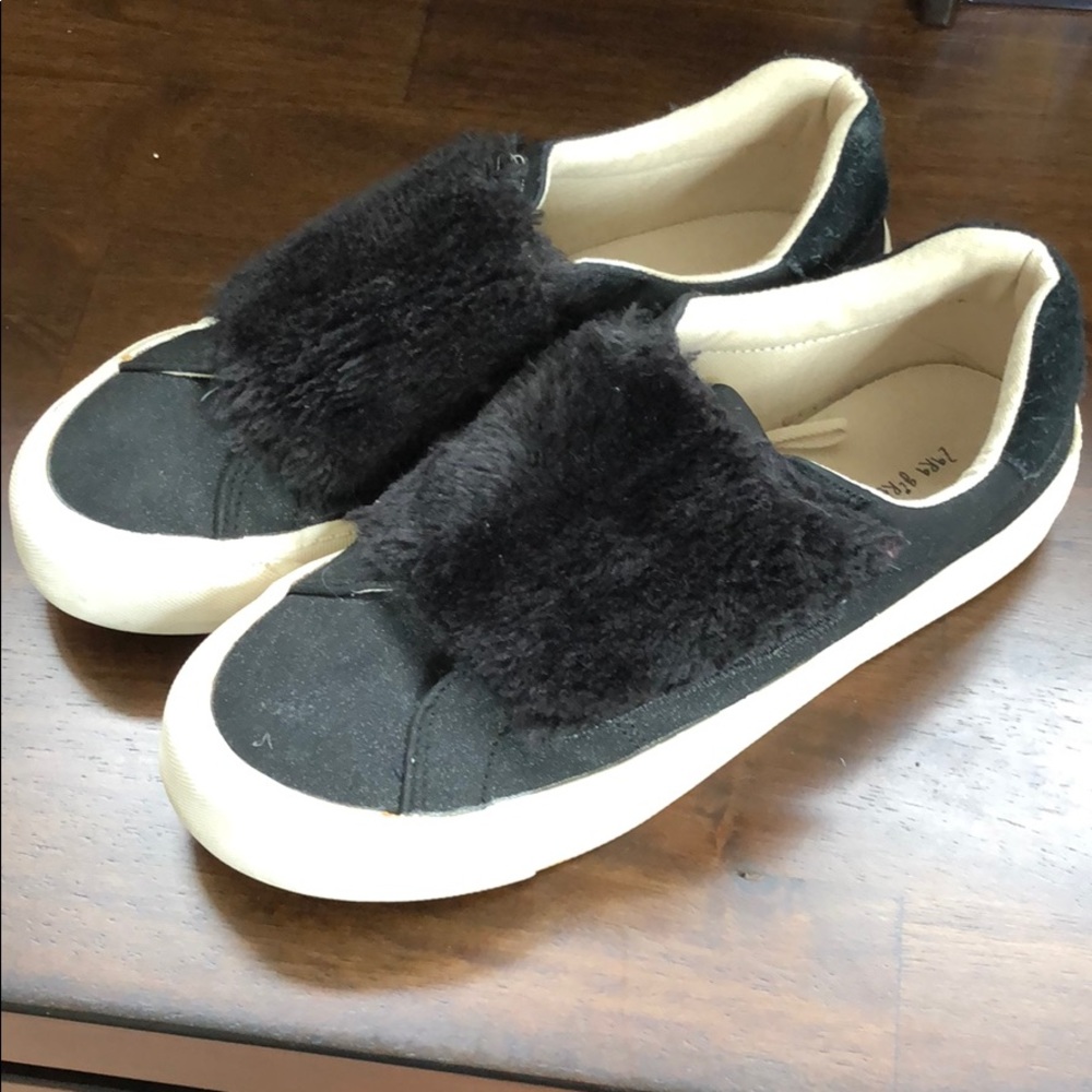 Zara Girls black sneakers with fuzzy Velcro top